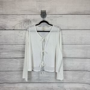 Torrid Plus Size Festi White Lace V-Neck Tie Front Long Sleeve Top Size 3X
